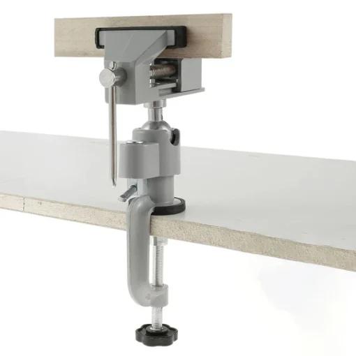 вртливо менгеме со стегач за прицврстување - vrtlivo mengeme so stegach za pricvrstuvanje - vrtlivo mengeme so stegac za pricvrstuvanje - vrtlivo mengeme so stegac za pricvrstuvane - Слика 3